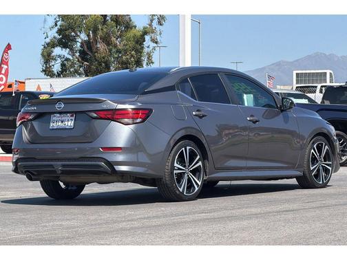 Gun Metallic 2021 Nissan Sentra SR