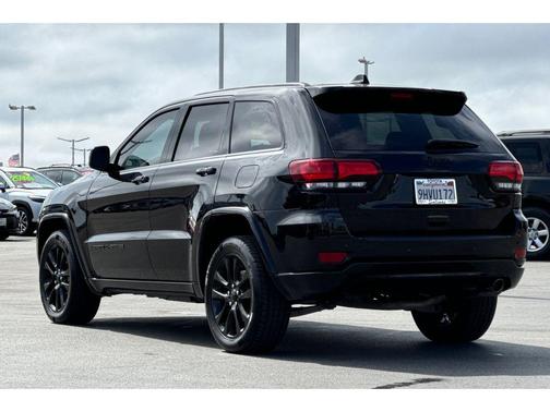 2021 Jeep Grand Cherokee Laredo