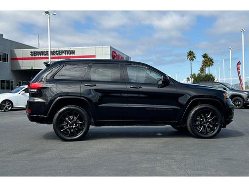 2021 Jeep Grand Cherokee Laredo