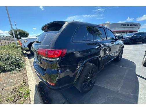 2021 Jeep Grand Cherokee Laredo