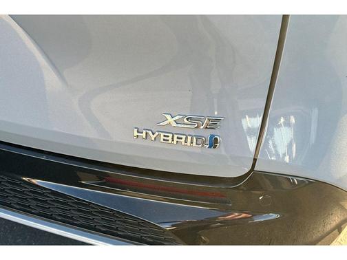 2023 Toyota Sienna XSE 7 Passenger