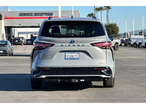 2023 Toyota Sienna XSE 7 Passenger