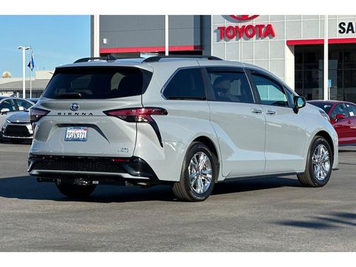 2023 Toyota Sienna XSE 7 Passenger