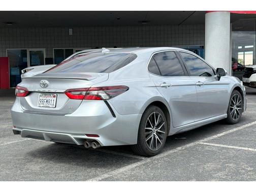 Celestial Silver Metallic 2022 Toyota Camry SE