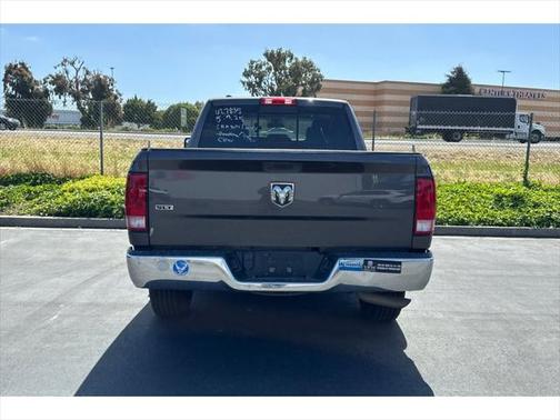 2019 RAM 1500 SLT