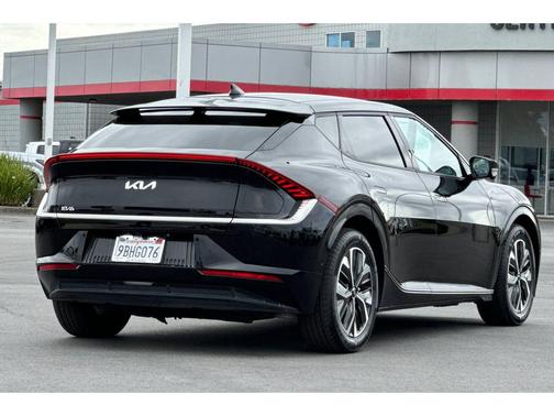 2022 Kia EV6 Wind