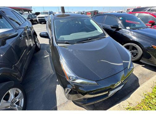2022 Toyota Prius XLE
