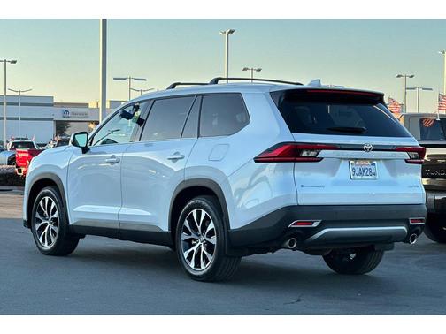 2024 Toyota Grand Highlander Hybrid Limited MAX