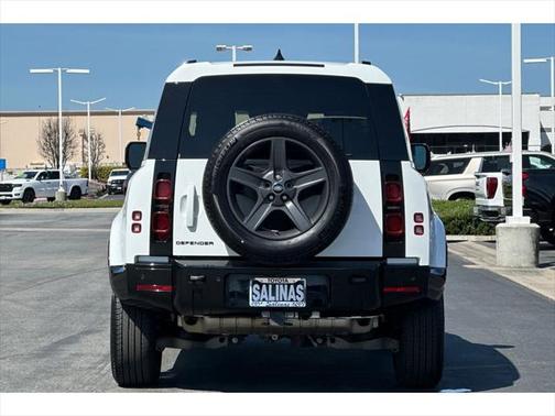 2024 Land Rover Defender 90 P400 X-Dynamic SE