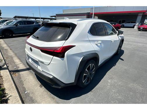 Eminent White Pearl 2019 Lexus UX 250h Base