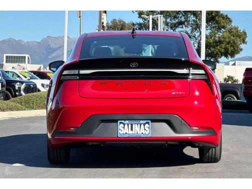 2026 Toyota Prius Plug-In Hybrid SE