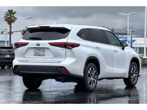 2023 Toyota Highlander Hybrid XLE