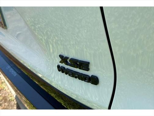 2021 Toyota RAV4 Hybrid SE