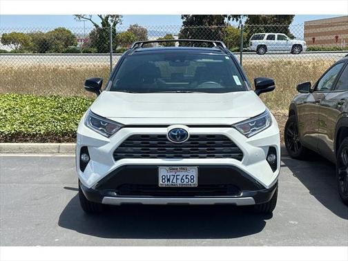 2021 Toyota RAV4 Hybrid SE