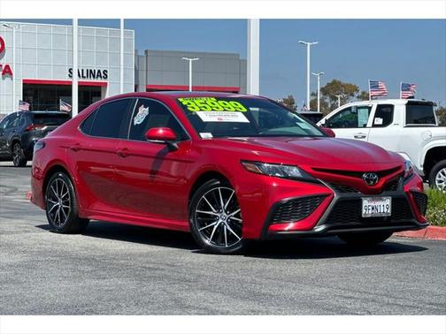 2023 Toyota Camry SE
