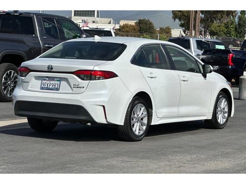 2023 Toyota Corolla Hybrid XLE