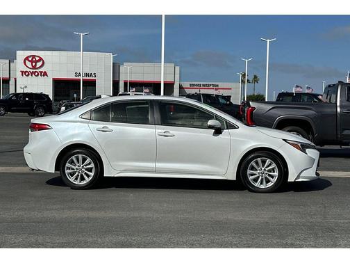 2023 Toyota Corolla Hybrid XLE