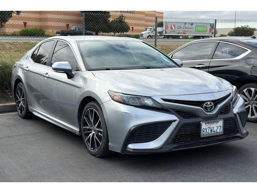 Celestial Silver Metallic 2021 Toyota Camry SE