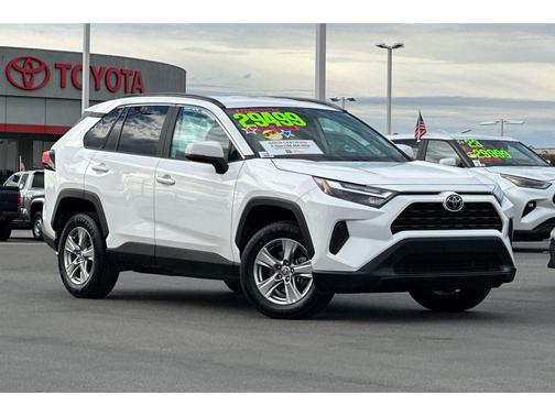 2024 Toyota RAV4 XLE