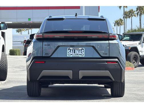 Overcast 2026 Toyota C-HR XSE