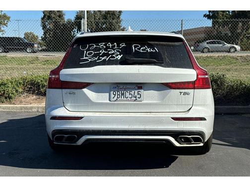 2020 Volvo V60 T5 R-Design