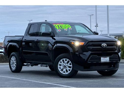 2025 Toyota Tacoma SR