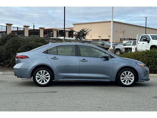 2025 Toyota Corolla Hybrid XLE