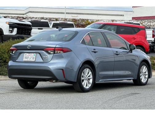 2025 Toyota Corolla Hybrid XLE