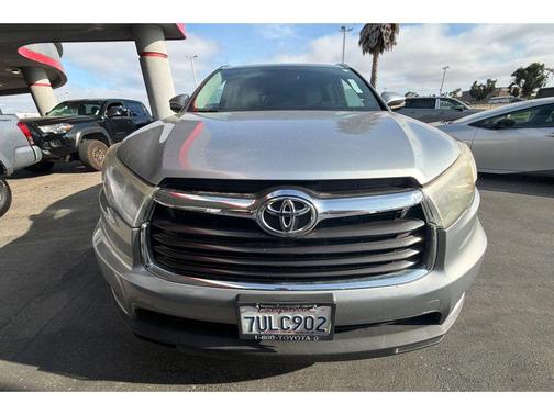Silver Sky Metallic 2016 Toyota Highlander XLE