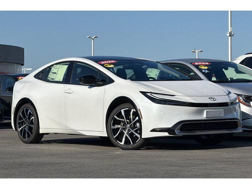 Wind Chill Pearl 2026 Toyota Prius Plug-In Hybrid XSE Premium