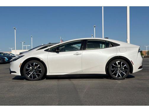 Wind Chill Pearl 2026 Toyota Prius Plug-In Hybrid XSE Premium
