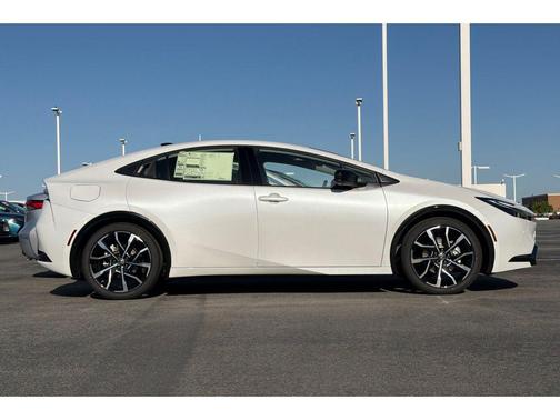 Wind Chill Pearl 2026 Toyota Prius Plug-In Hybrid XSE Premium