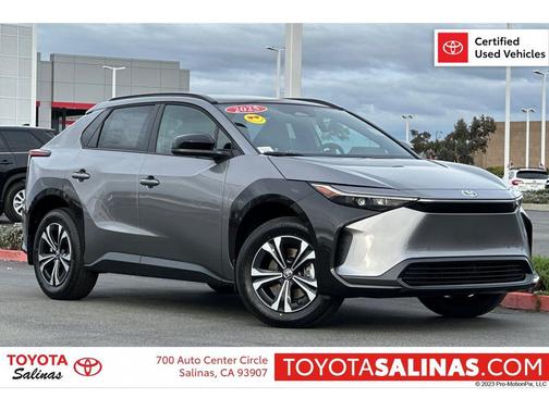 2025 Toyota bZ4X XLE