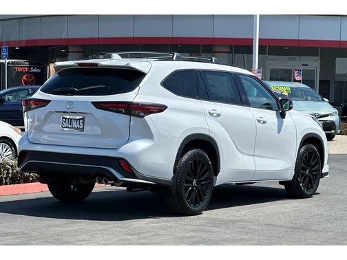 2025 Toyota Highlander XSE