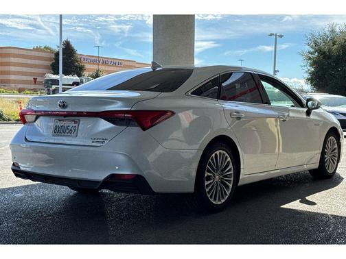 2020 Toyota Avalon Hybrid Limited