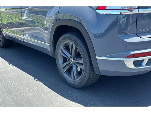 2021 Volkswagen Atlas Cross Sport 3.6L V6 SE w/Technology R-Line