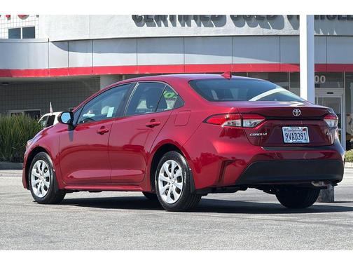 Ruby Flare Pearl 2025 Toyota Corolla LE