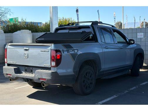 Sonic Gray Pearl 2023 Honda Ridgeline Black