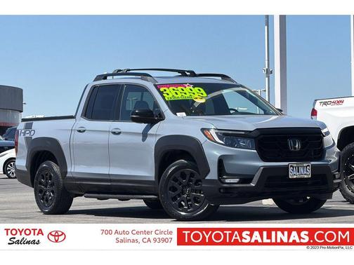Sonic Gray Pearl 2023 Honda Ridgeline Black