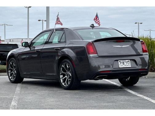 2018 Chrysler 300 S