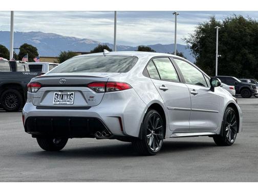 2026 Toyota Corolla Hybrid SE