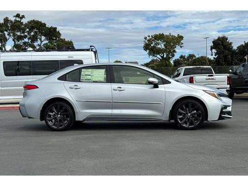 2026 Toyota Corolla Hybrid SE