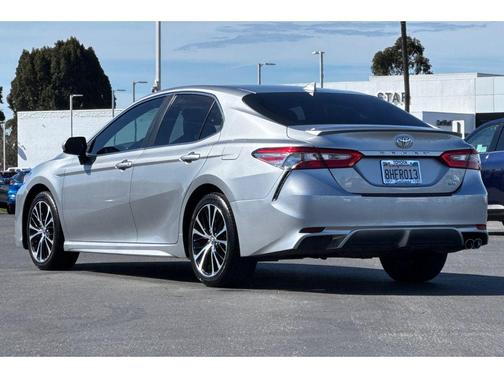 2019 Toyota Camry SE