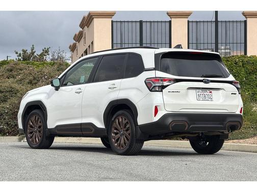 Crystal White Pearl 2025 Subaru Forester Sport