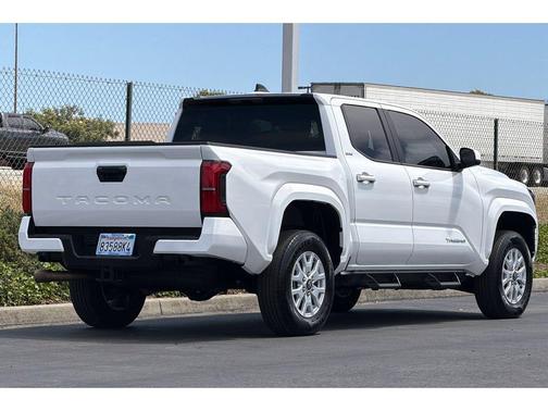 Ice Cap 2025 Toyota Tacoma SR5