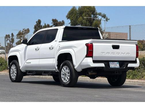 Ice Cap 2025 Toyota Tacoma SR5