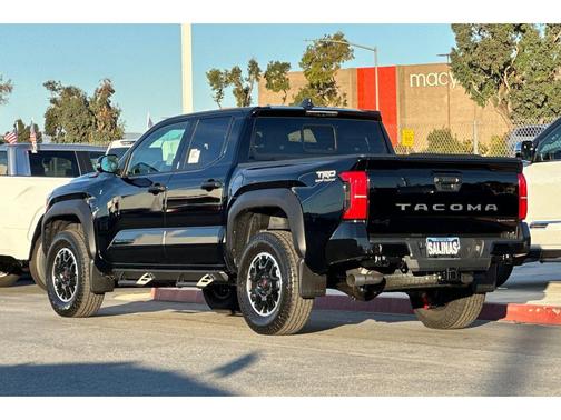 2026 Toyota Tacoma Hybrid TRD Off Road