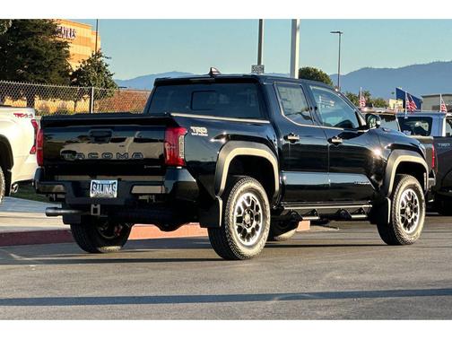 2026 Toyota Tacoma Hybrid TRD Off Road