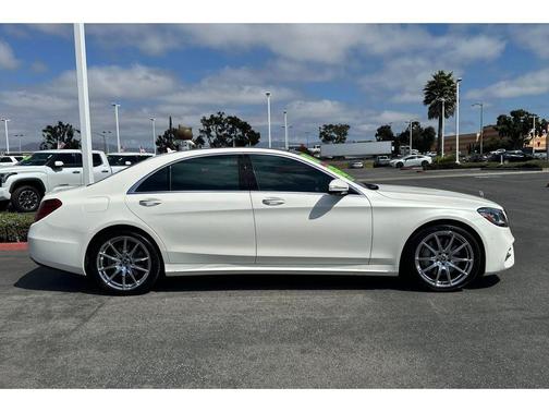 2018 Mercedes-Benz S-Class S560