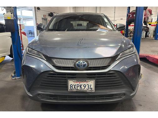 Coastal Gray Metallic 2021 Toyota Venza LE